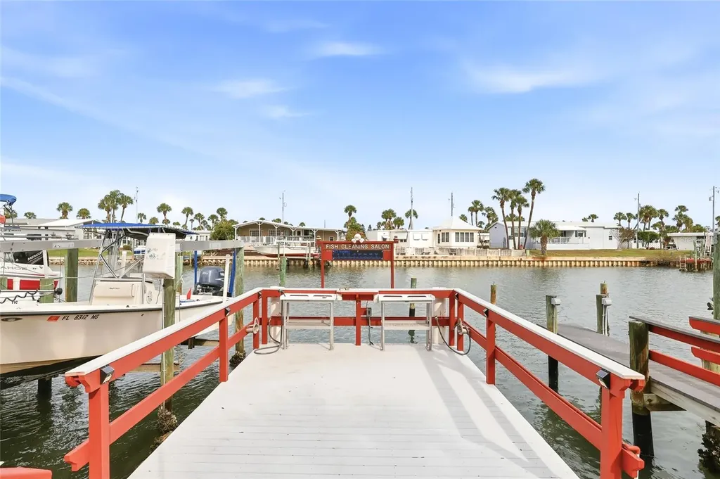 4851 W Gandy Boulevard Tampa FL 33611