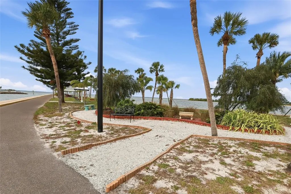 4851 W Gandy Boulevard Tampa FL 33611