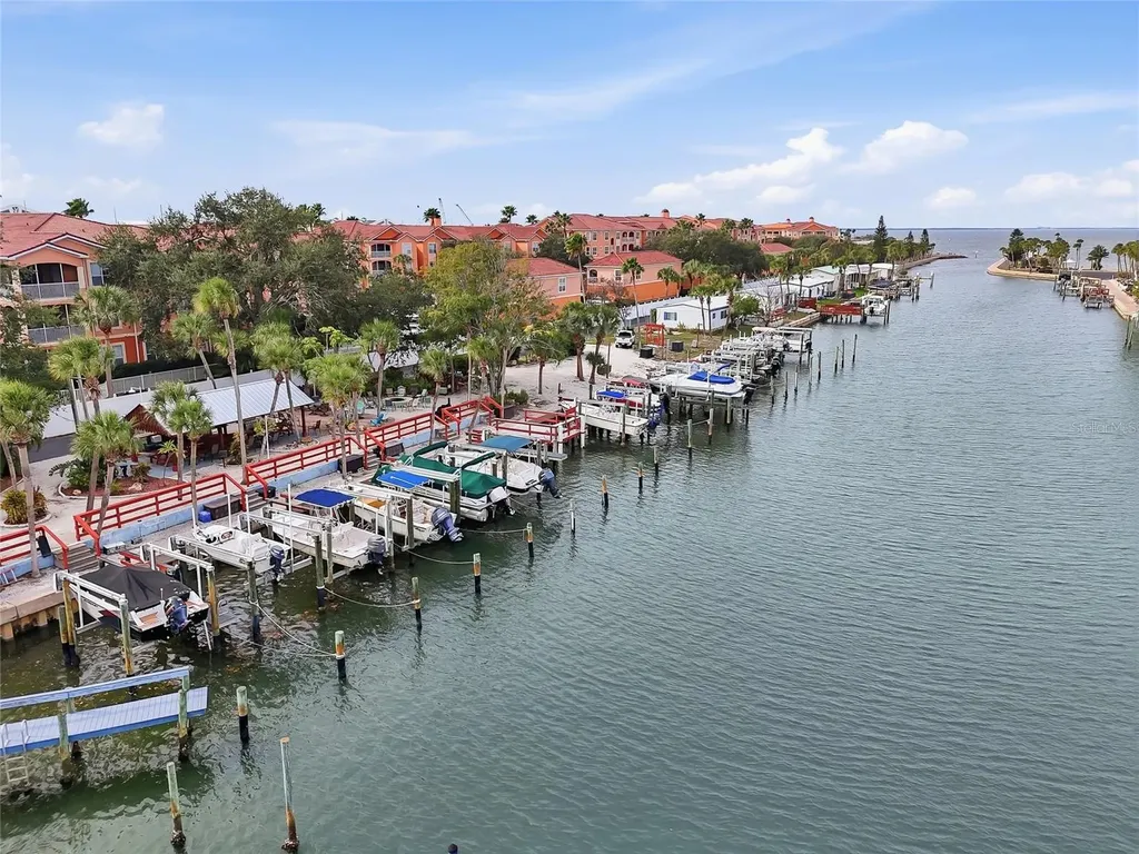 4851 W Gandy Boulevard Tampa FL 33611