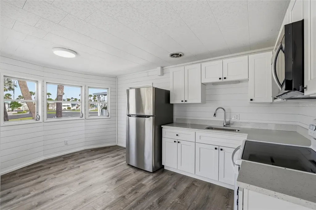 4851 W Gandy Boulevard Tampa FL 33611