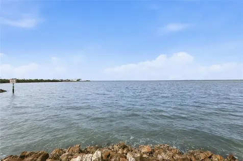 4851 W Gandy Boulevard Tampa FL 33611
