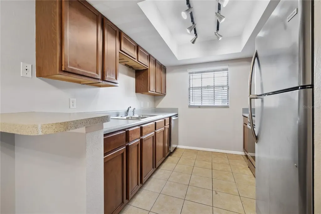 14468 Reuter Strasse Circle Tampa FL 33613