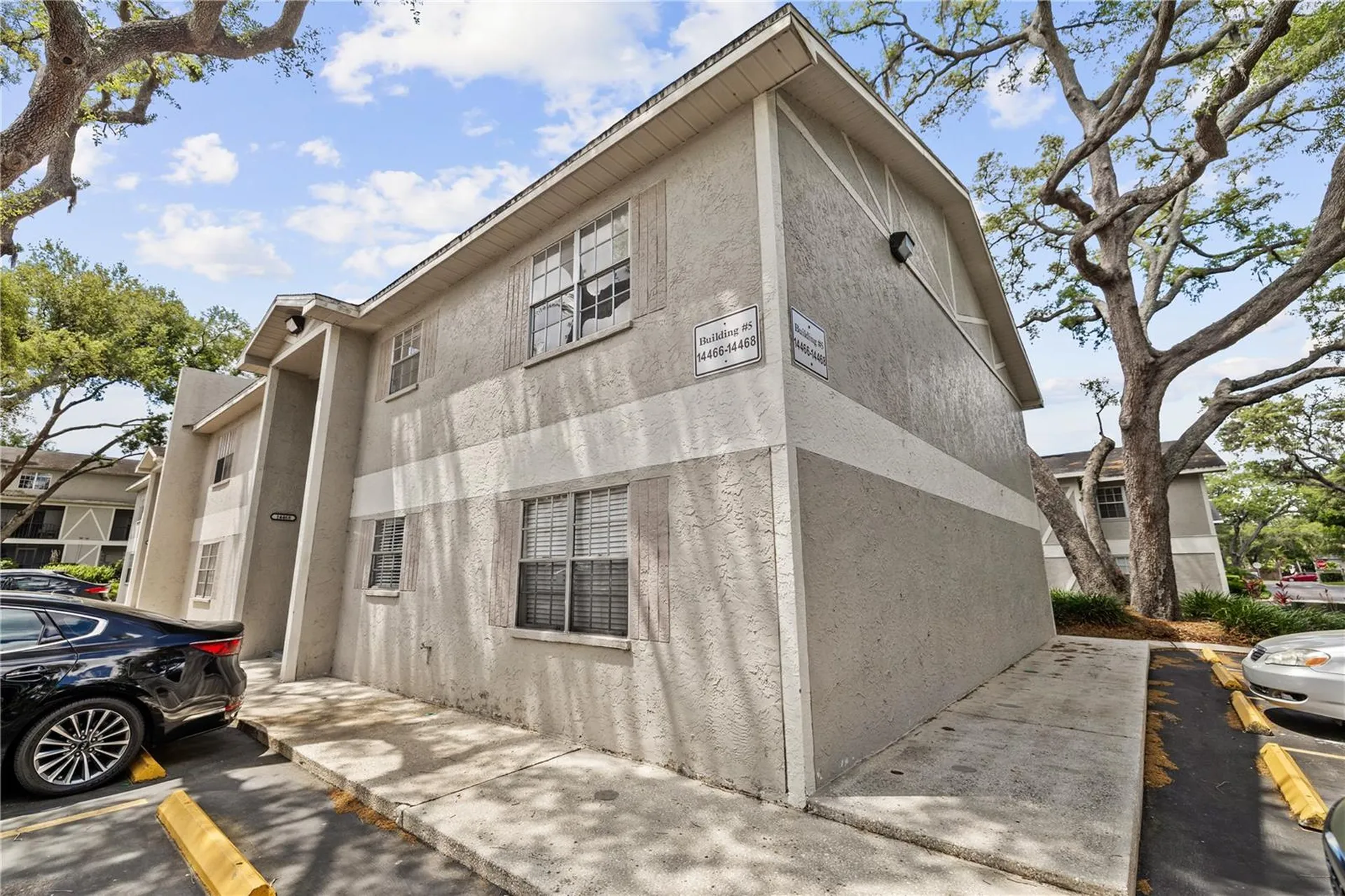 14468 Reuter Strasse Circle Tampa FL 33613