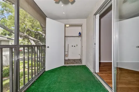 14468 Reuter Strasse Circle Tampa FL 33613