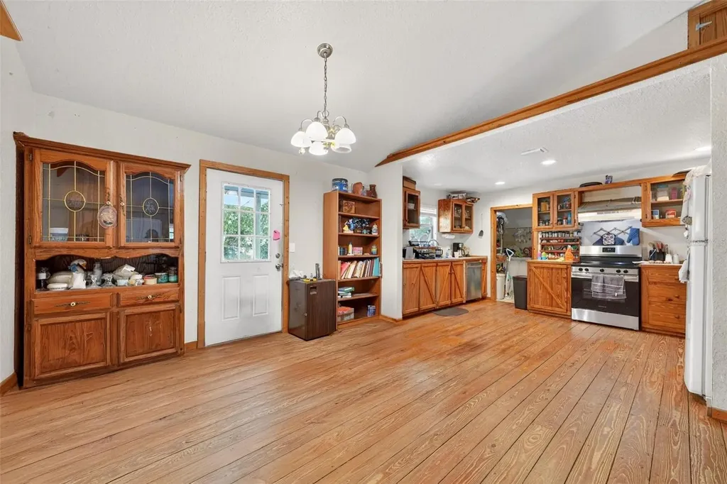 19150 County Road 450 Umatilla FL 32784