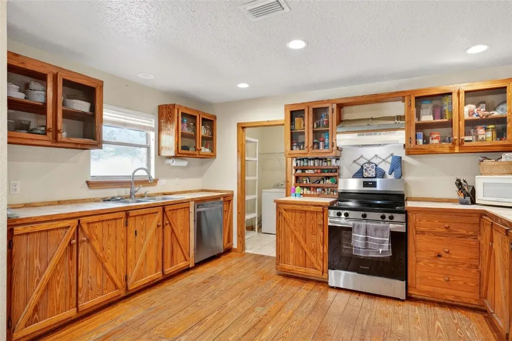 19150 County Road 450 Umatilla FL 32784