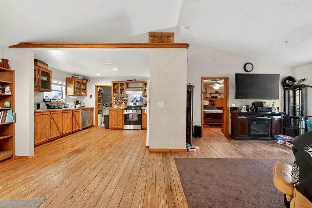 19150 County Road 450 Umatilla FL 32784