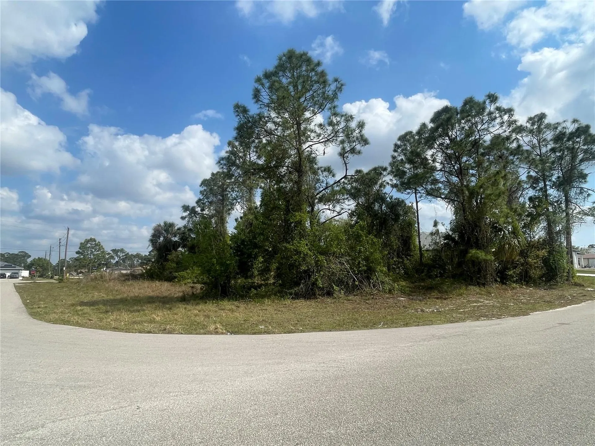 1054/1056 Albert Avenue Lehigh Acres FL 33971