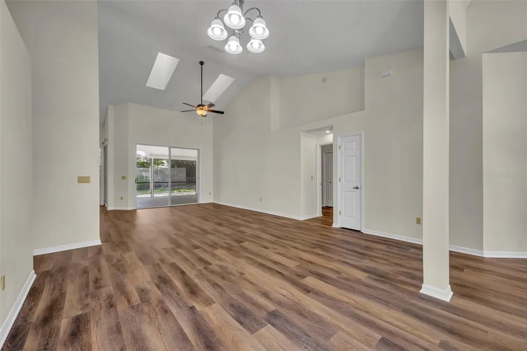 653 Yorkshire Drive Oviedo FL 32765