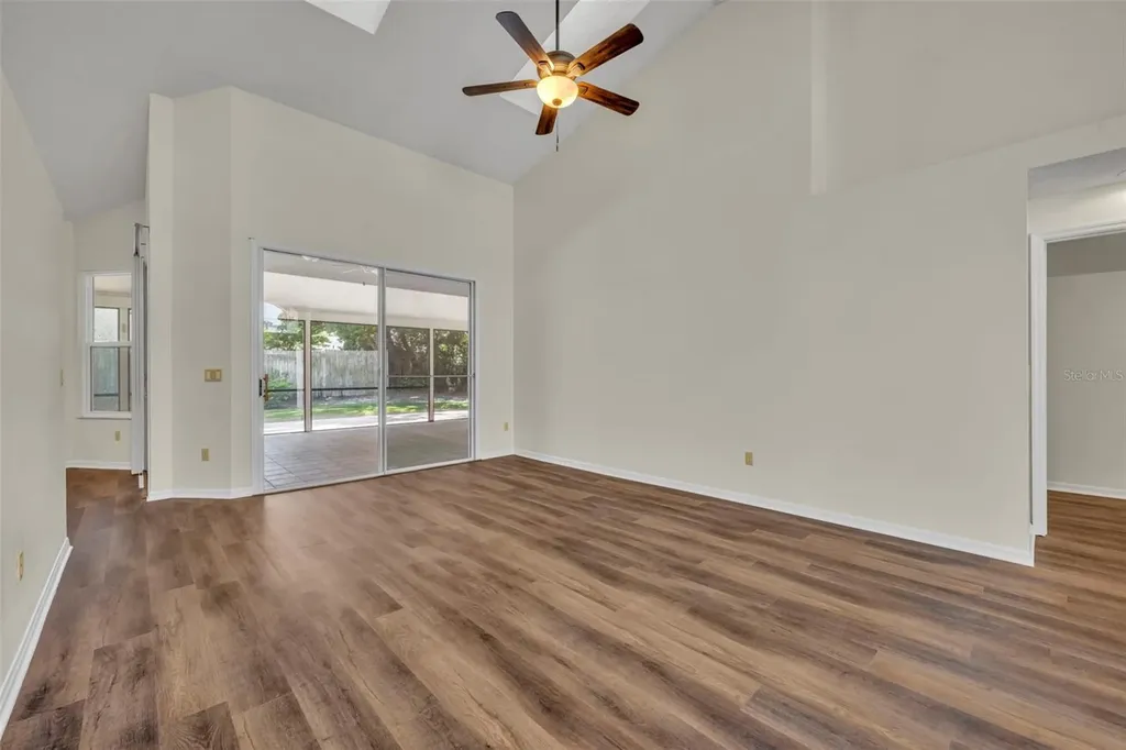 653 Yorkshire Drive Oviedo FL 32765