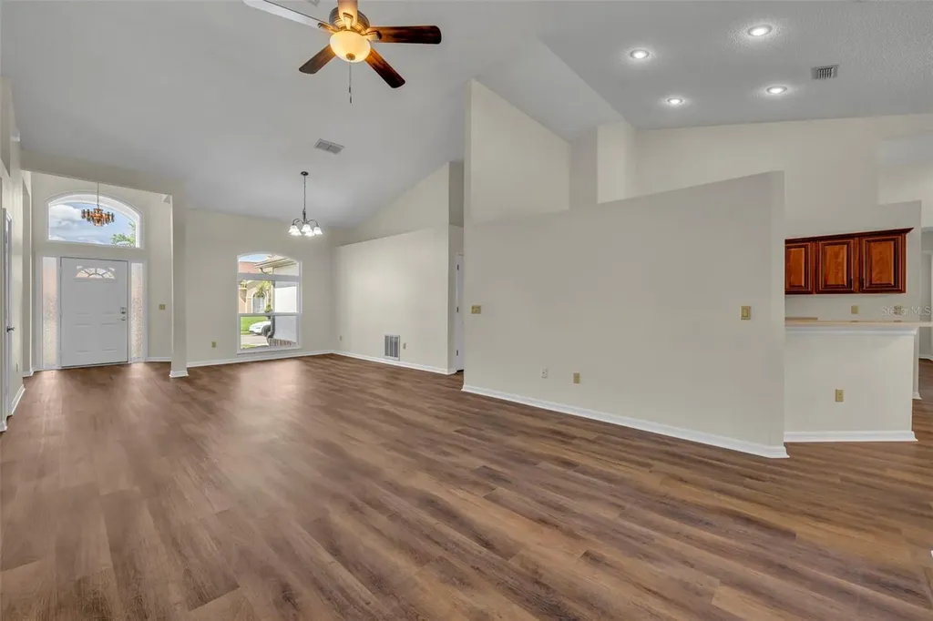 653 Yorkshire Drive Oviedo FL 32765