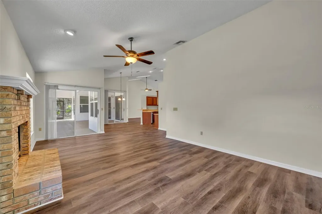 653 Yorkshire Drive Oviedo FL 32765