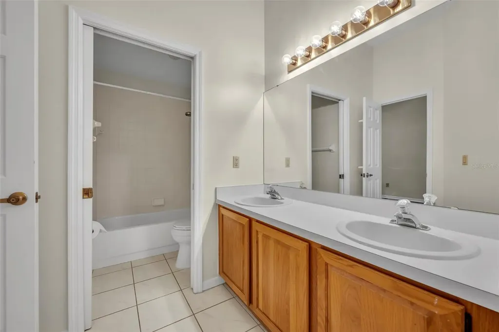 653 Yorkshire Drive Oviedo FL 32765