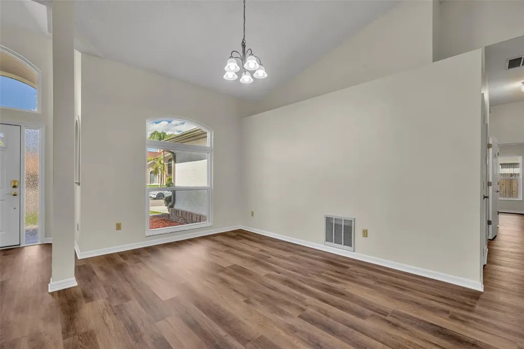 653 Yorkshire Drive Oviedo FL 32765