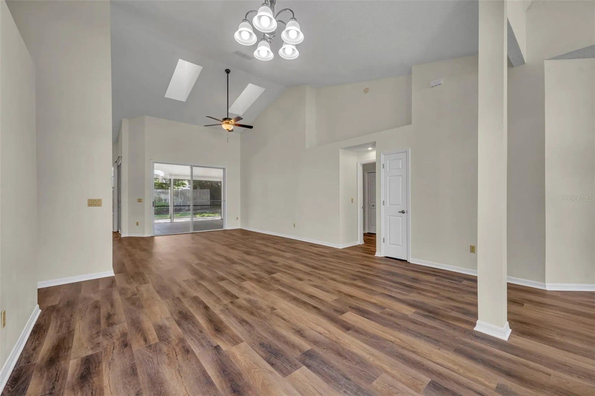 653 Yorkshire Drive Oviedo FL 32765