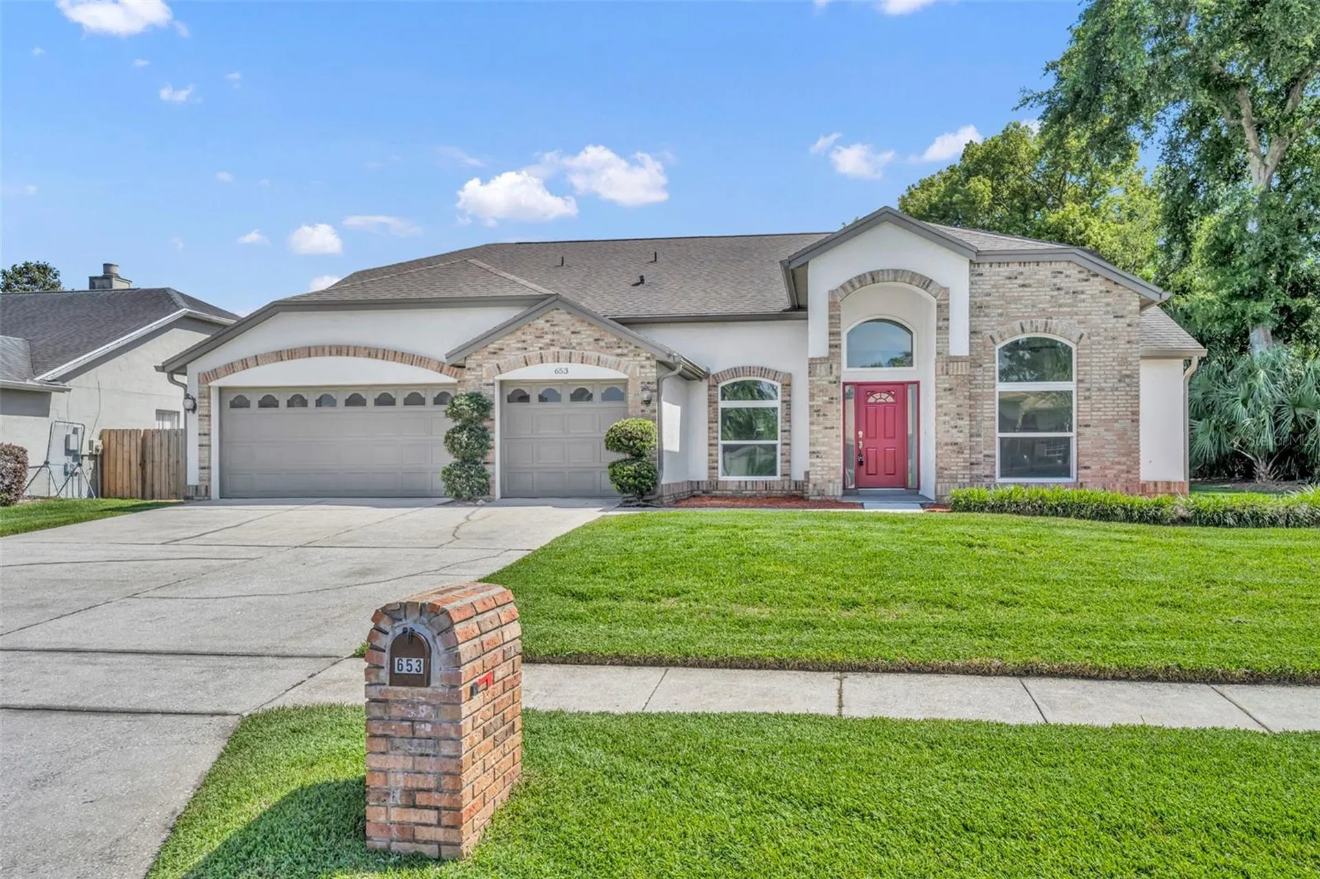 653 Yorkshire Drive Oviedo FL 32765