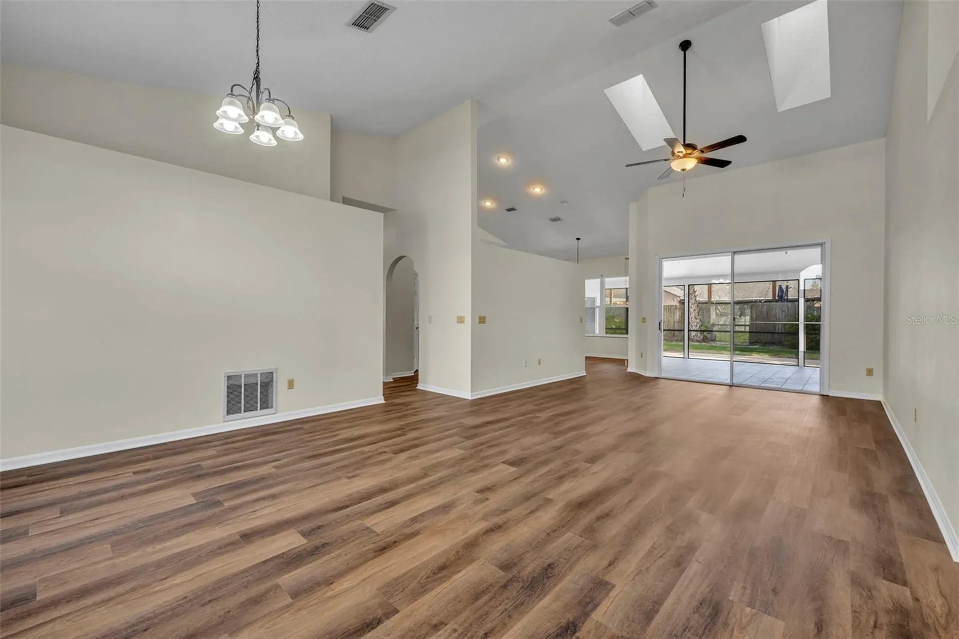 653 Yorkshire Drive Oviedo FL 32765