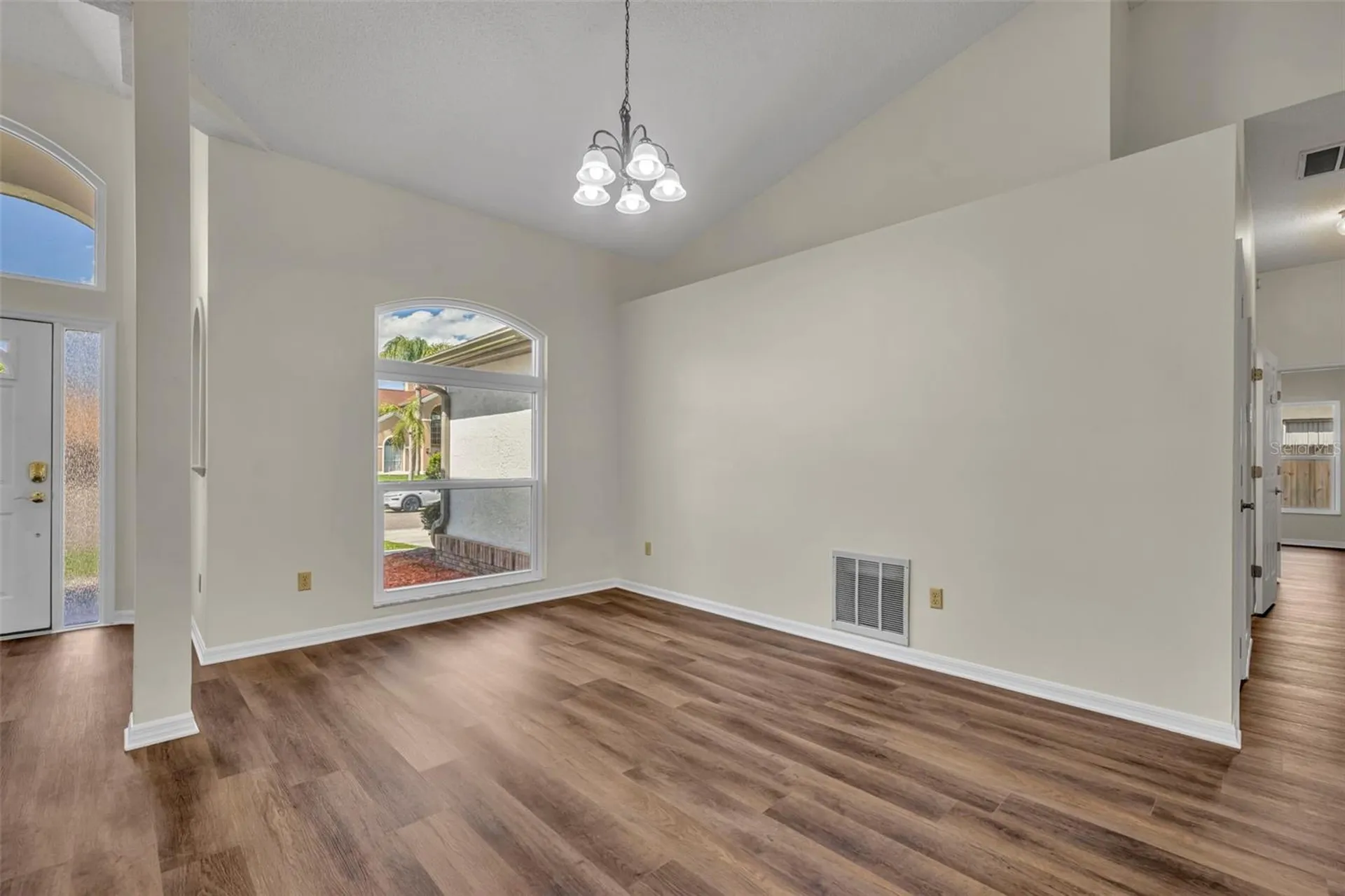 653 Yorkshire Drive Oviedo FL 32765