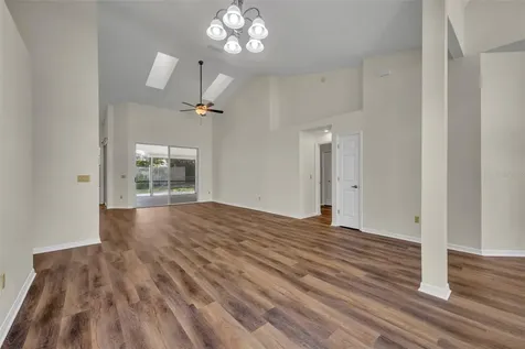 653 Yorkshire Drive Oviedo FL 32765