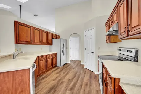 653 Yorkshire Drive Oviedo FL 32765