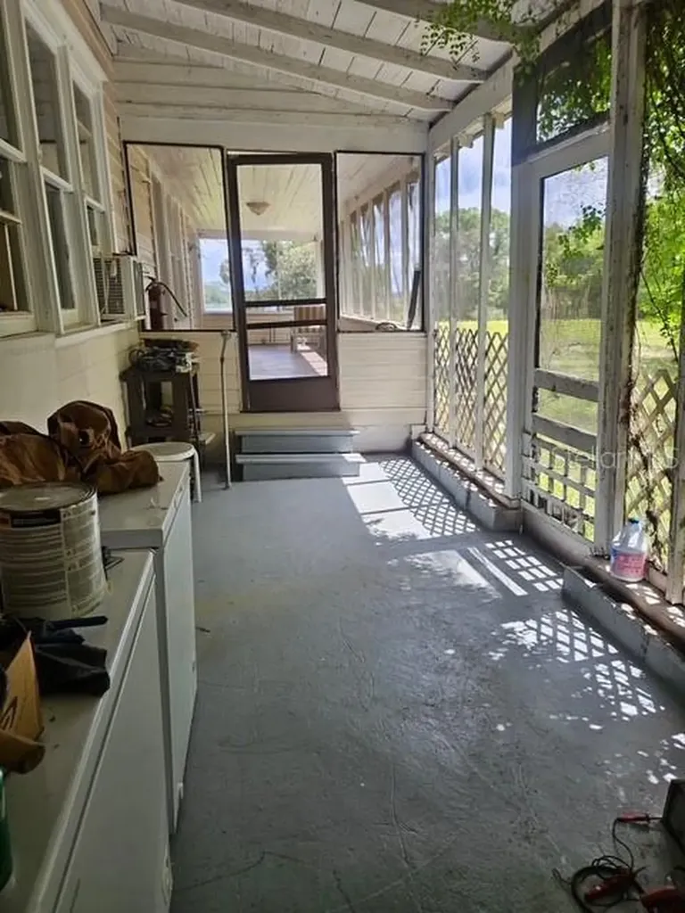 141 N Pine Street Pierson FL 32180