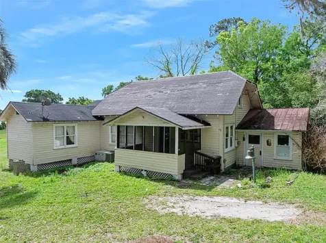 141 N Pine Street Pierson FL 32180