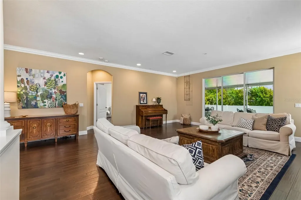 4910 Sky Blue Drive Lutz FL 33558