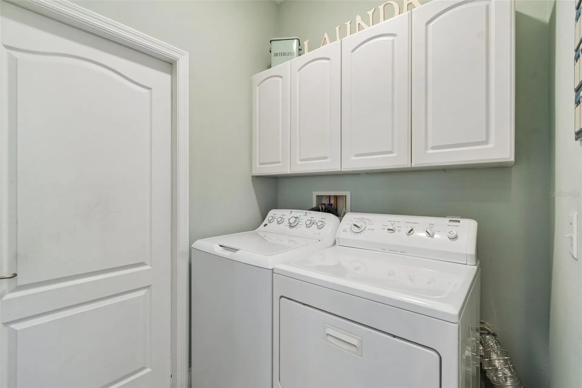 4910 Sky Blue Drive Lutz FL 33558