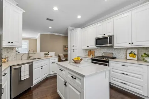 4910 Sky Blue Drive Lutz FL 33558