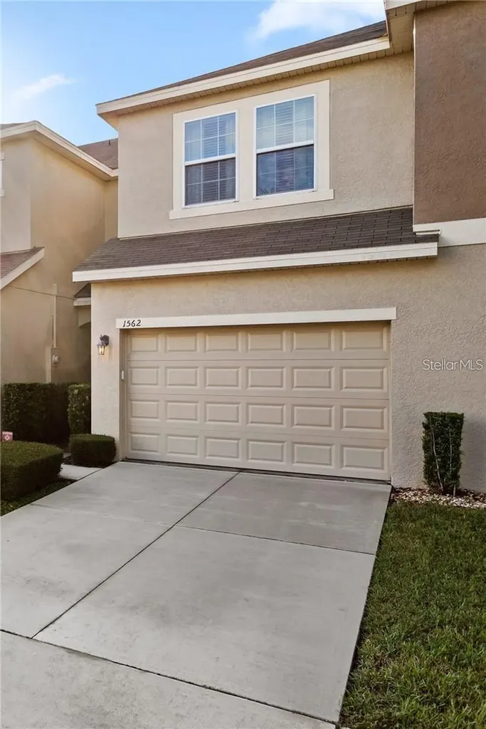 1562 Plumeria Place Oviedo FL 32765