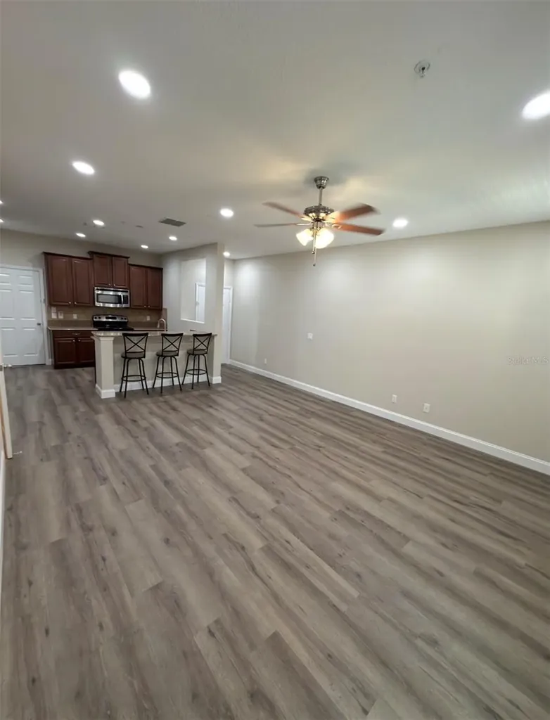 1562 Plumeria Place Oviedo FL 32765