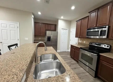1562 Plumeria Place Oviedo FL 32765