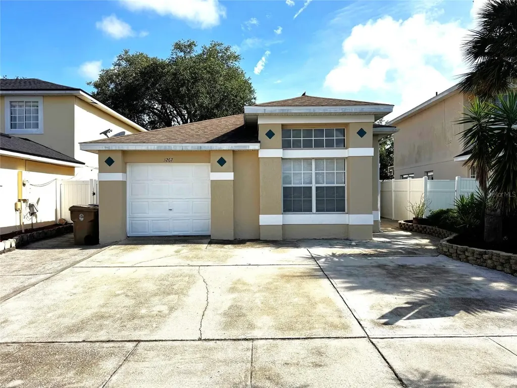3267 Brewster Drive Kissimmee FL 34743
