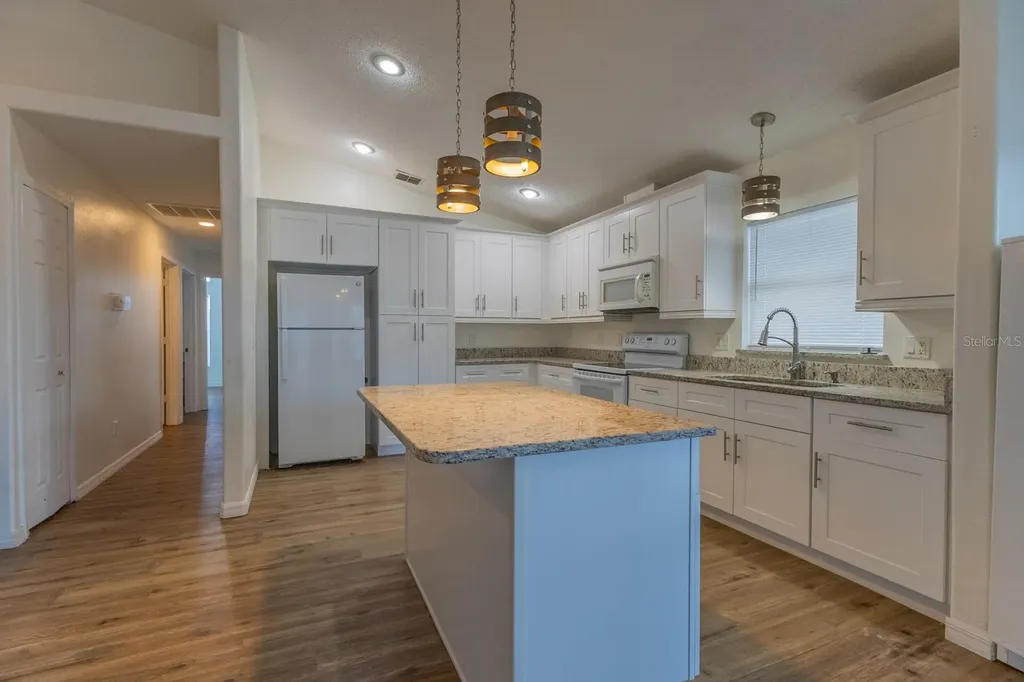 3267 Brewster Drive Kissimmee FL 34743