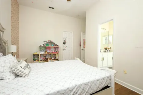 836 Woodbark Cove Sanford FL 32771