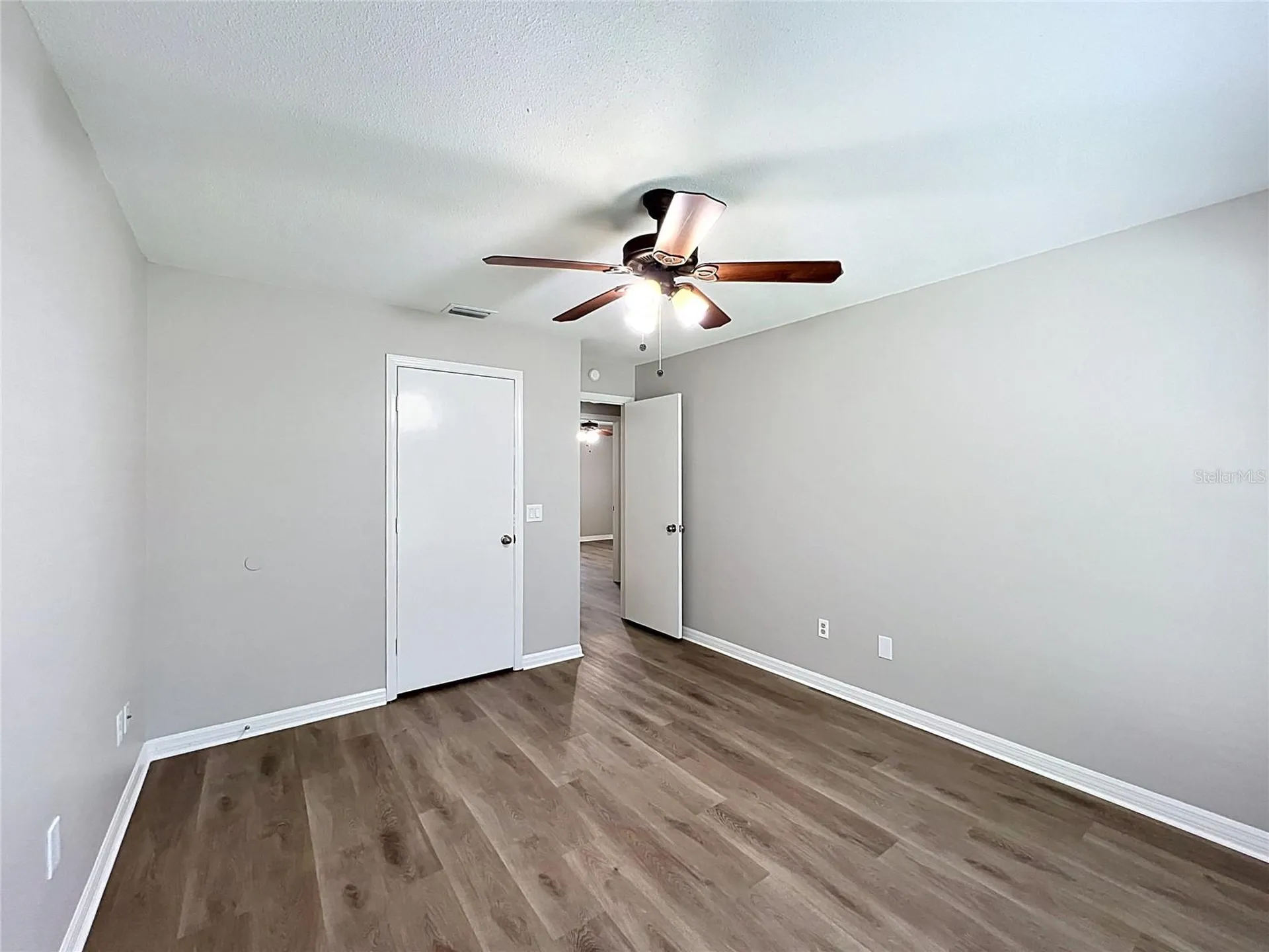 2418 Stonehill Avenue Valrico FL 33594