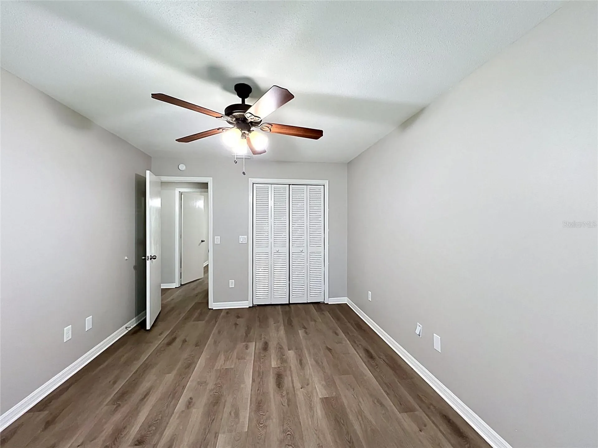 2418 Stonehill Avenue Valrico FL 33594