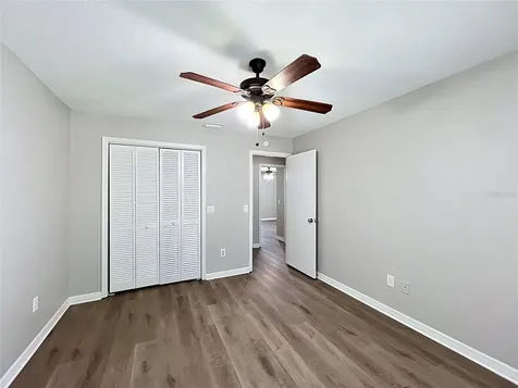 2418 Stonehill Avenue Valrico FL 33594
