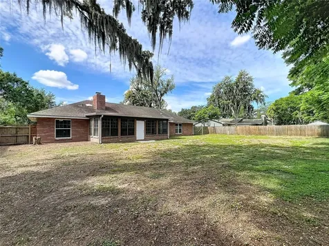 2418 Stonehill Avenue Valrico FL 33594