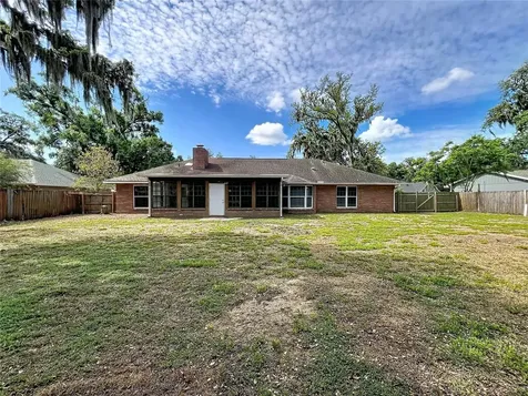 2418 Stonehill Avenue Valrico FL 33594