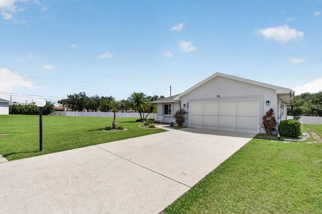 548 Rose Apple Circle Port Charlotte FL 33954
