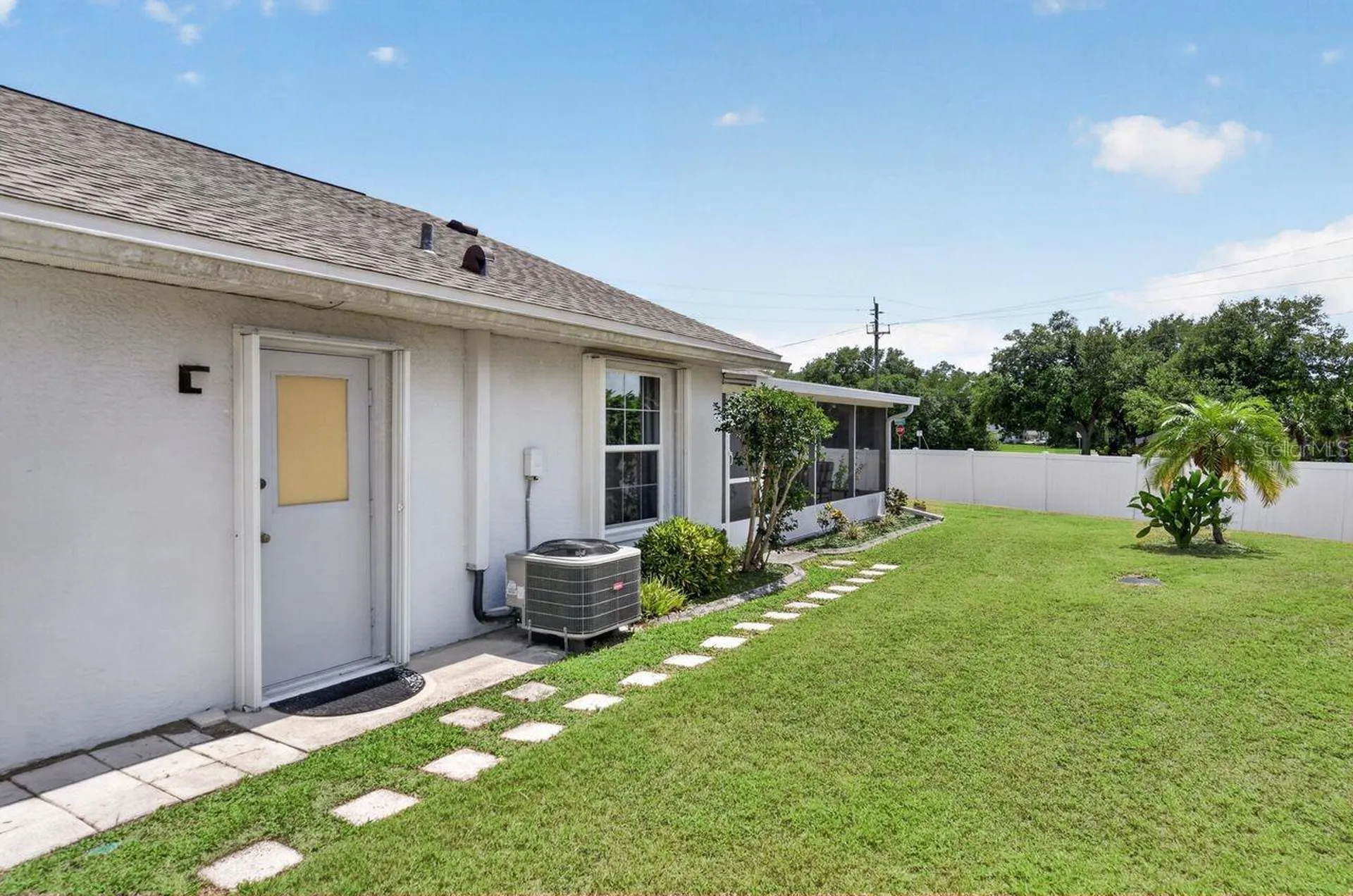 548 Rose Apple Circle Port Charlotte FL 33954