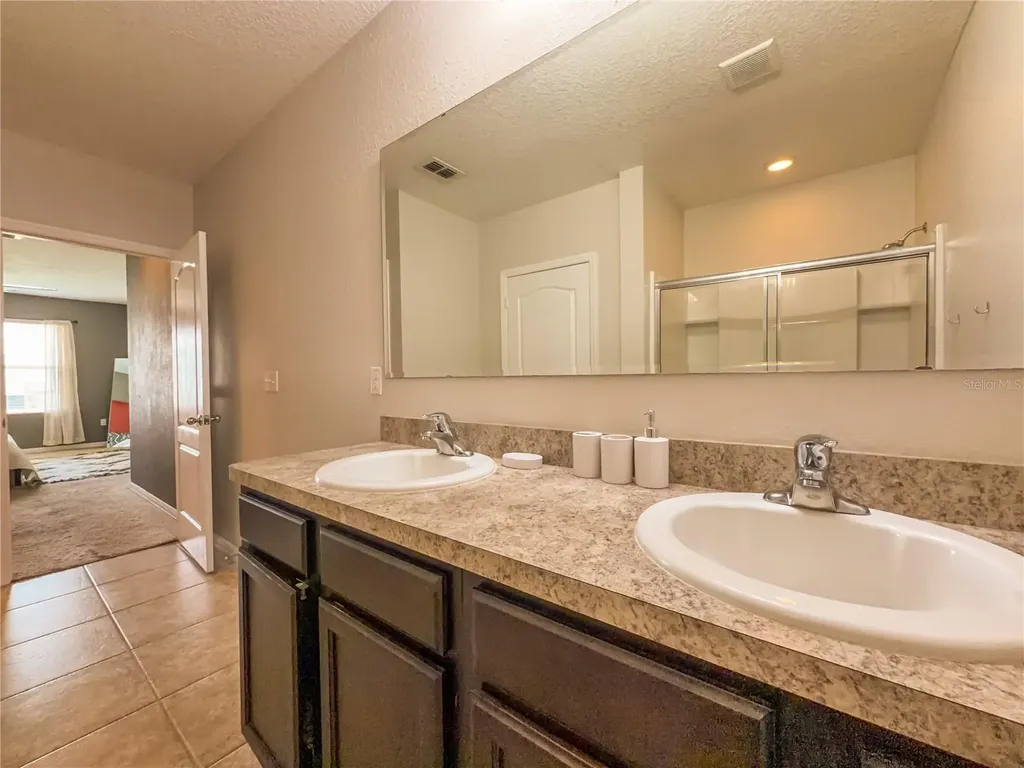 1742 Van Gogh Drive Auburndale FL 33823