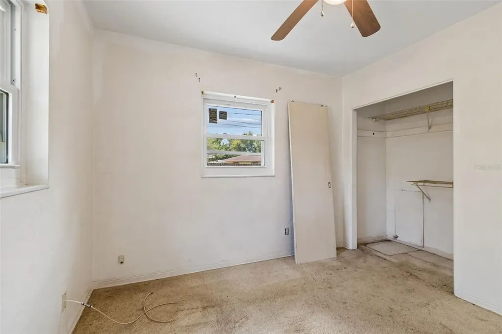 5336 33rd Avenue N St Petersburg FL 33710