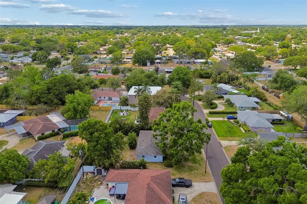 5336 33rd Avenue N St Petersburg FL 33710