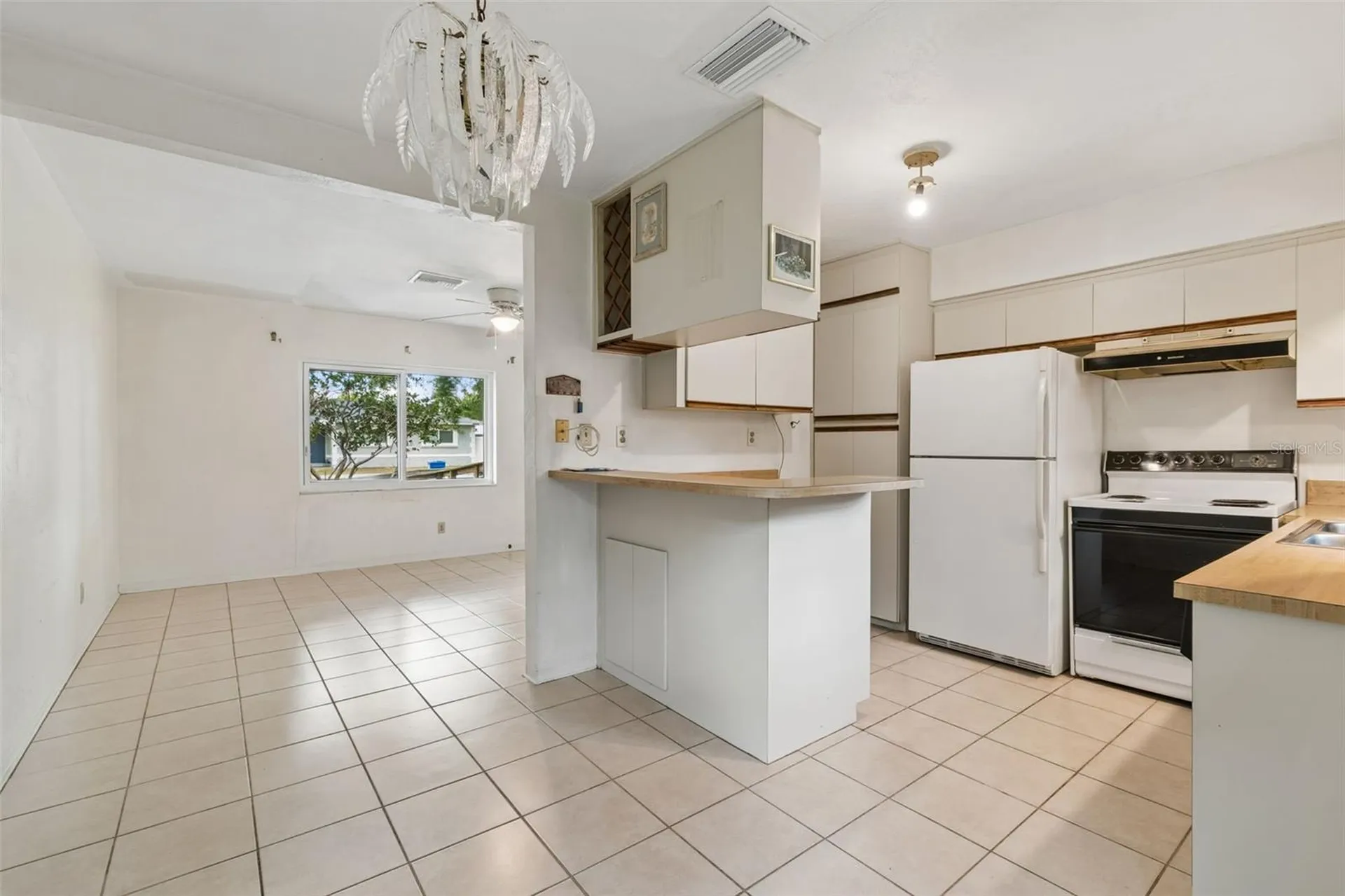5336 33rd Avenue N St Petersburg FL 33710