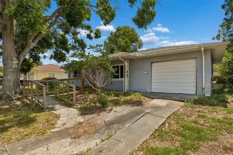 5336 33rd Avenue N St Petersburg FL 33710