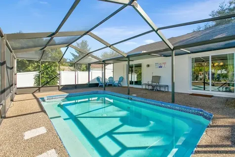 1330 Peachfield Drive Valrico FL 33596