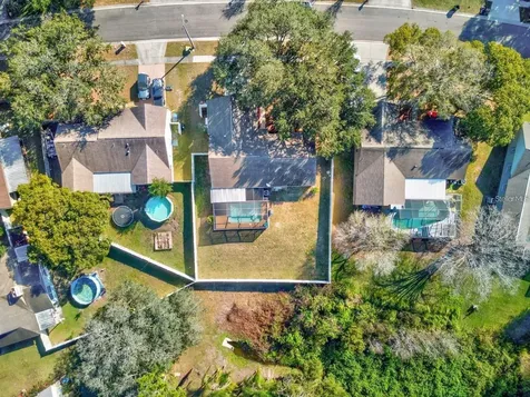 1330 Peachfield Drive Valrico FL 33596