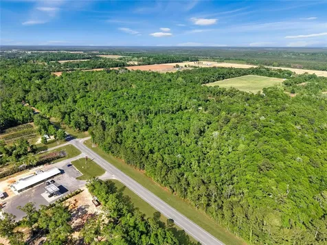 Neal Kennington/hwy 87 N Milton FL 32570